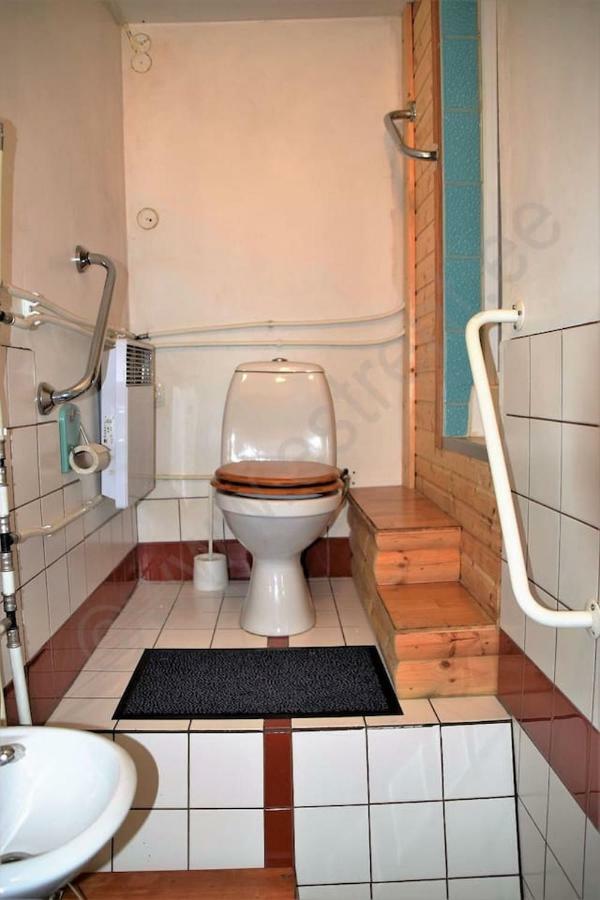 Private Apartment In The Centre Of Parnu/Pernau 外观 照片